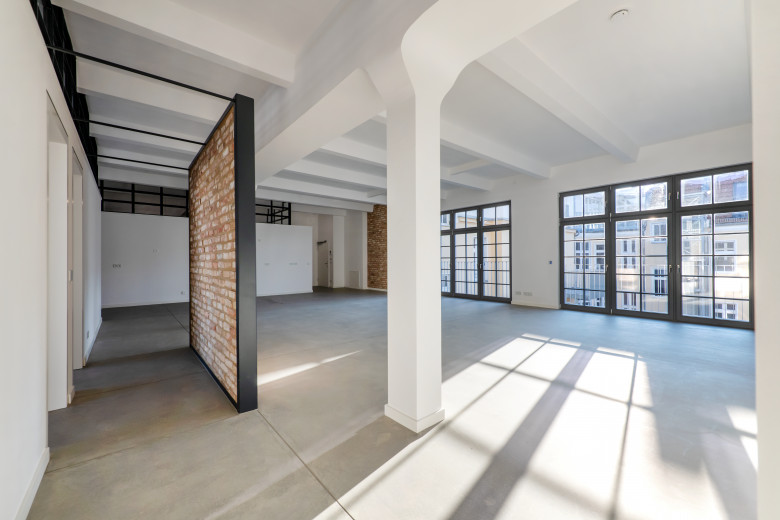Einzigartiges Loft in Kreuzkölln – Licht, Raum und stilvolle Eleganz